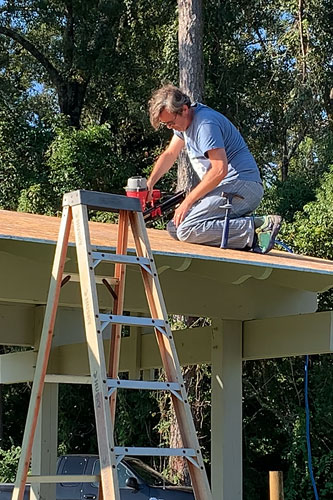 photo of volunteers in the garden